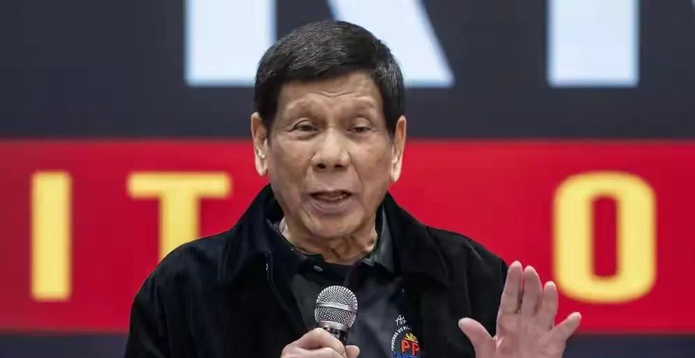 阿图罗不顾杜特尔特的辩解，还有菲律宾已经退出国际刑事法庭组织的事实，执意送杜特尔