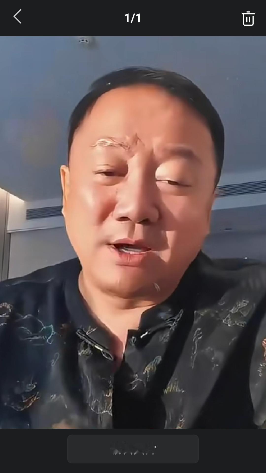 近日本山弟子谢广坤〔唐建军〕在直播间与粉丝聊天时直言:本以为我师父最初就收我们五