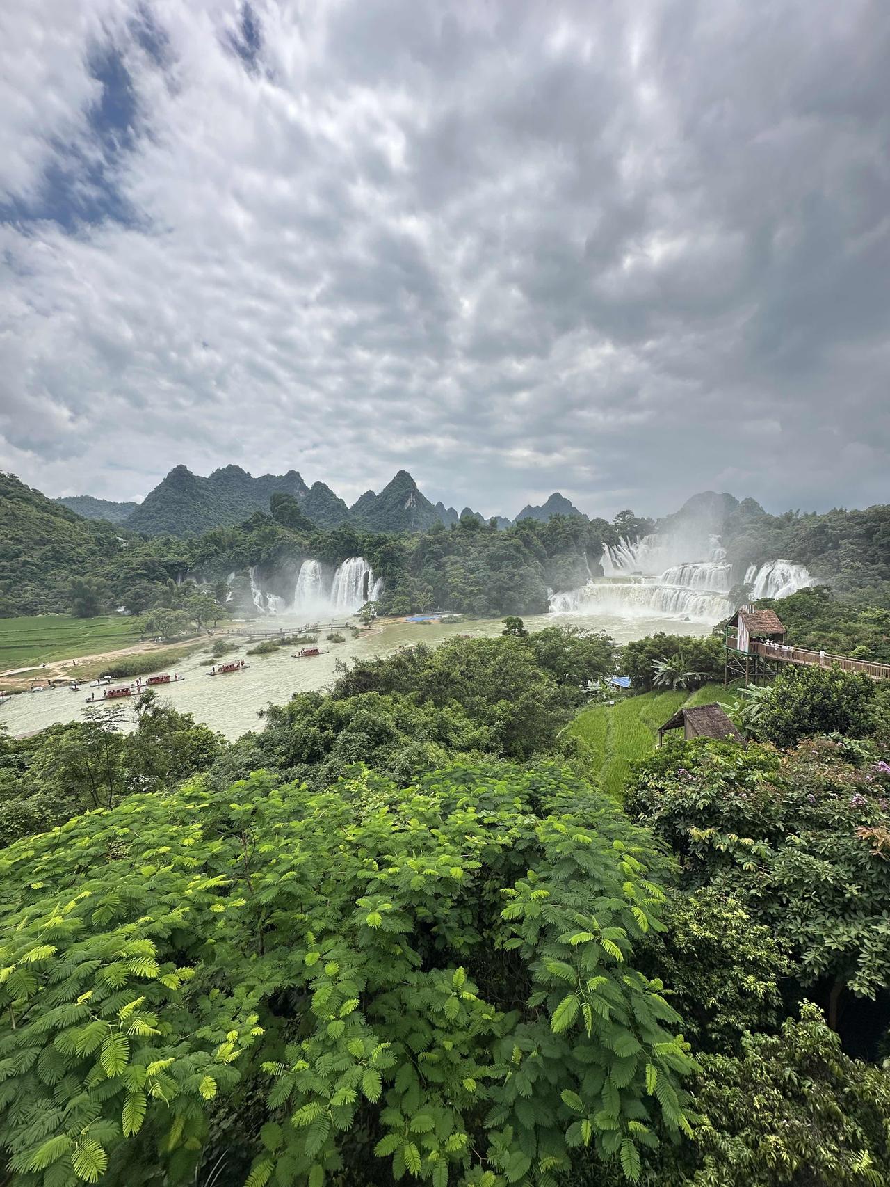 旅行心态要好，我每年自驾两万多公里，即使遇到不开心的事也不去计较，开车更是有理让