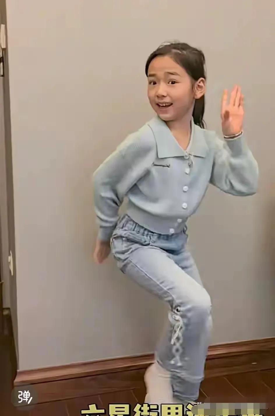 小酒窝实在太好看了！一笑一颦尽是高云翔的影子，美得让人赏心悦目。