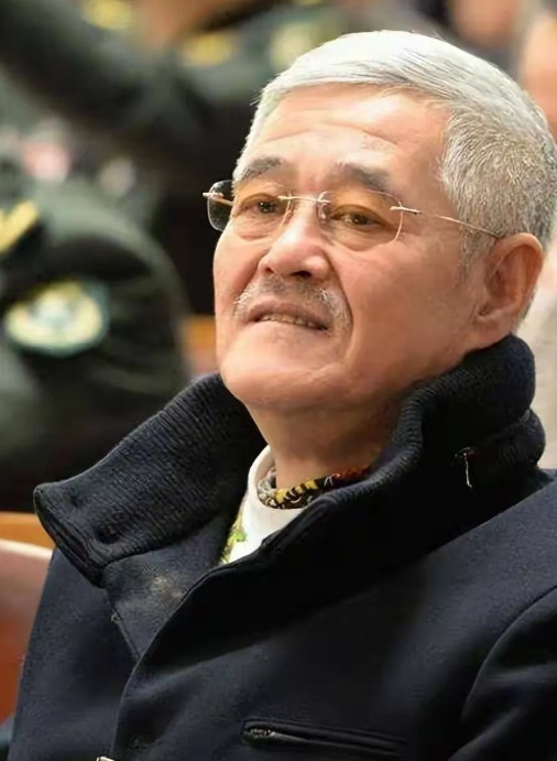 近日，小沈阳演唱会翻车了，在网上炒得沸沸扬扬。细一想，其实并不意外，谁也不怨，都
