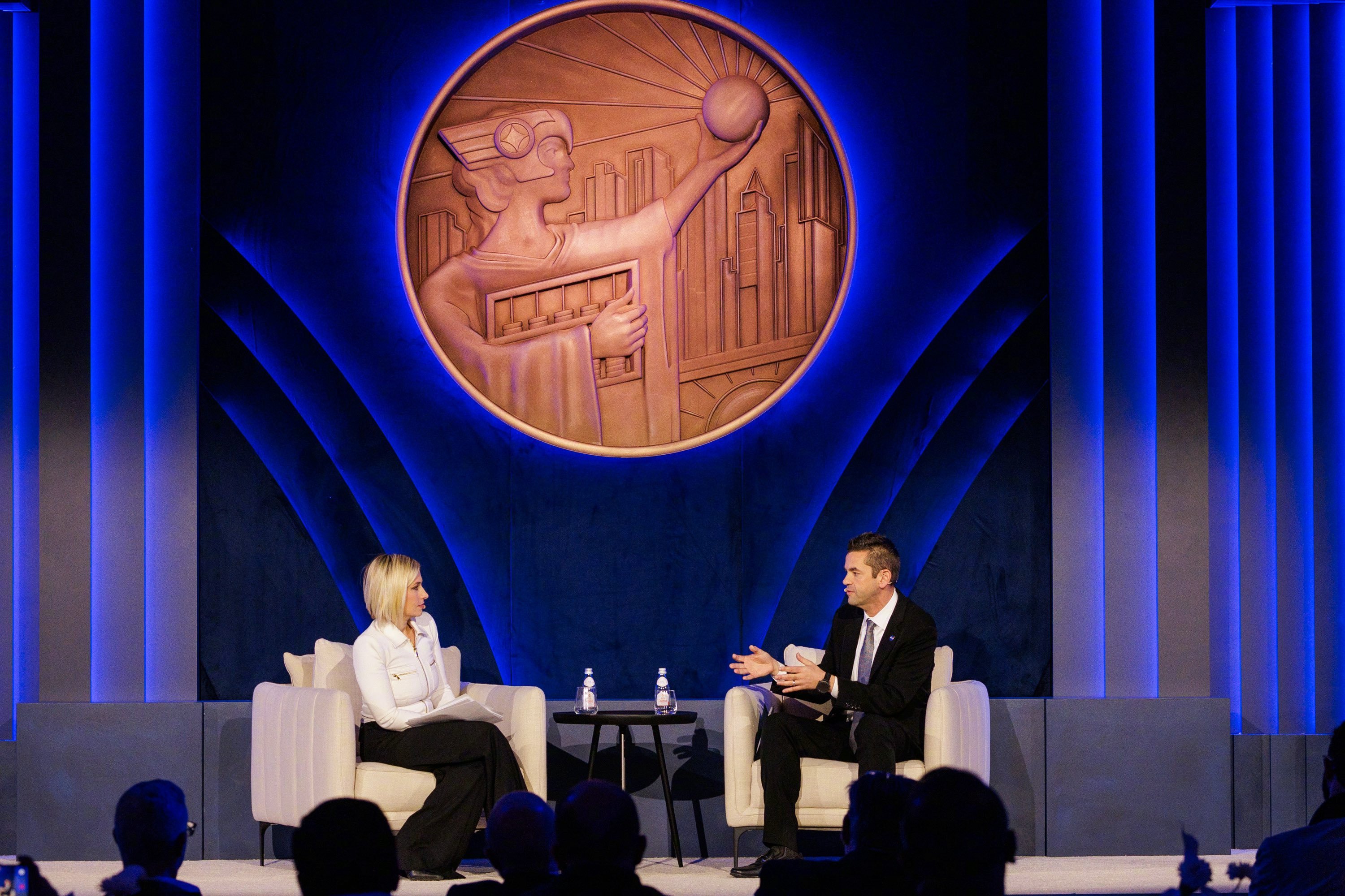 随着阿尔忒弥斯计划的深入，NASA意识到，要实现长期驻留月球并进军火星，必须解决