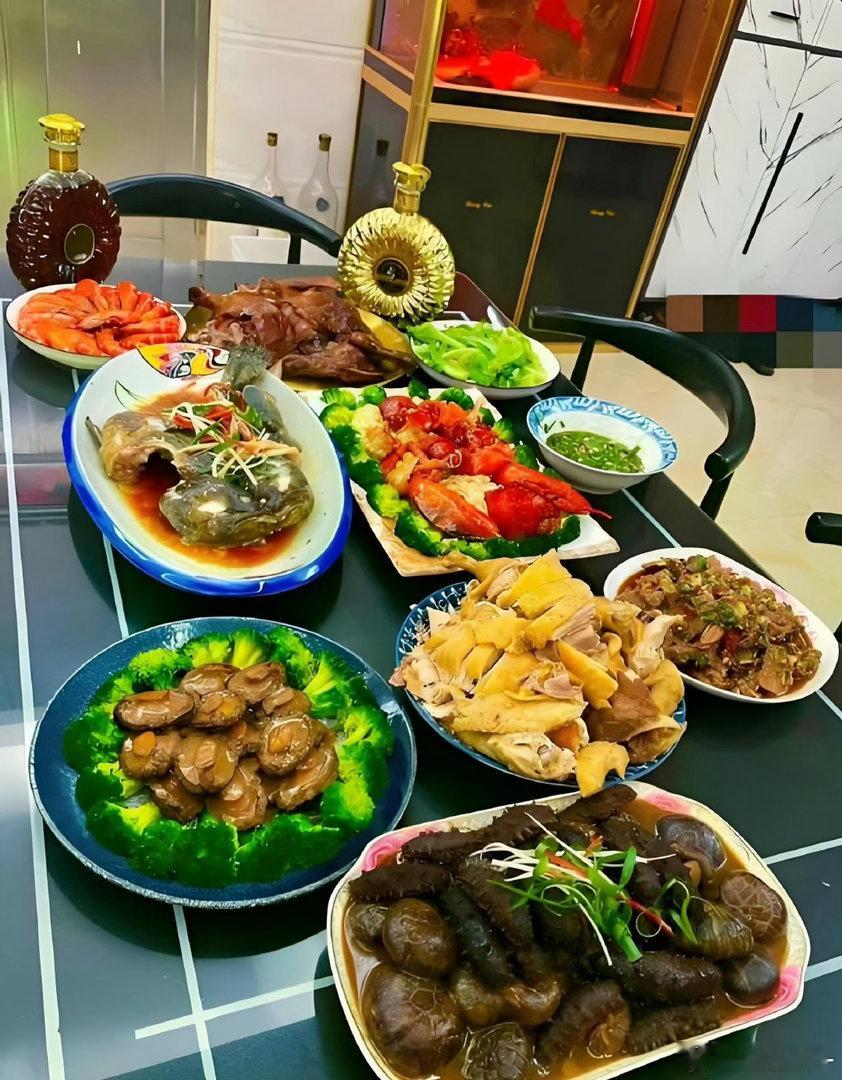 左边是前妻做的，右边是现在老婆做的，这说明了啥​​​