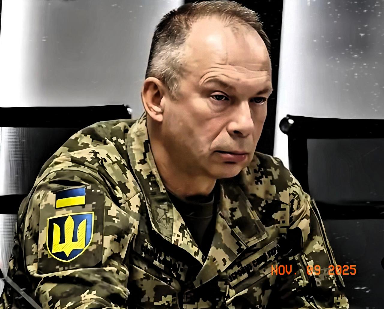 令人震惊！西方专家刚曝出猛料，乌军总司令西尔斯基疑似公开抗命泽连斯基。据悉泽连斯