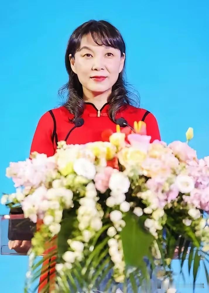 杜建英应该此时已经很紧张了，并不是因为宗馥莉上诉被驳回，而是在于那么这18