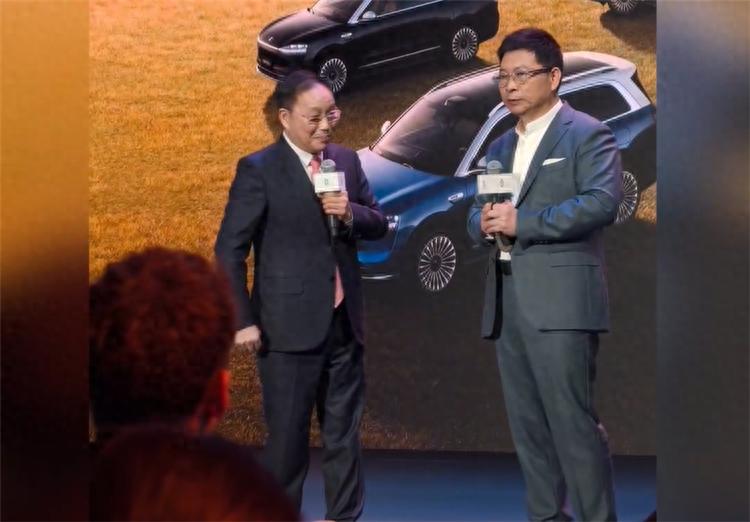 问界M9星光之夜重磅官宣新目标！2月9日深圳活动上，余承东与...