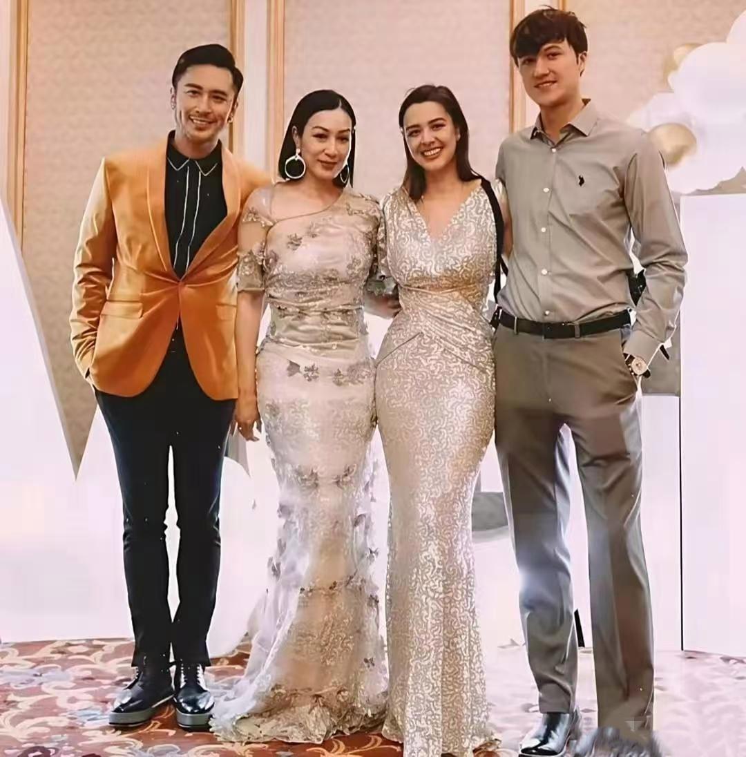 钟丽缇一家子颜值天花板！母女女婿站一起像偶像剧，姐弟恋照样甜到齁。这魅力谁