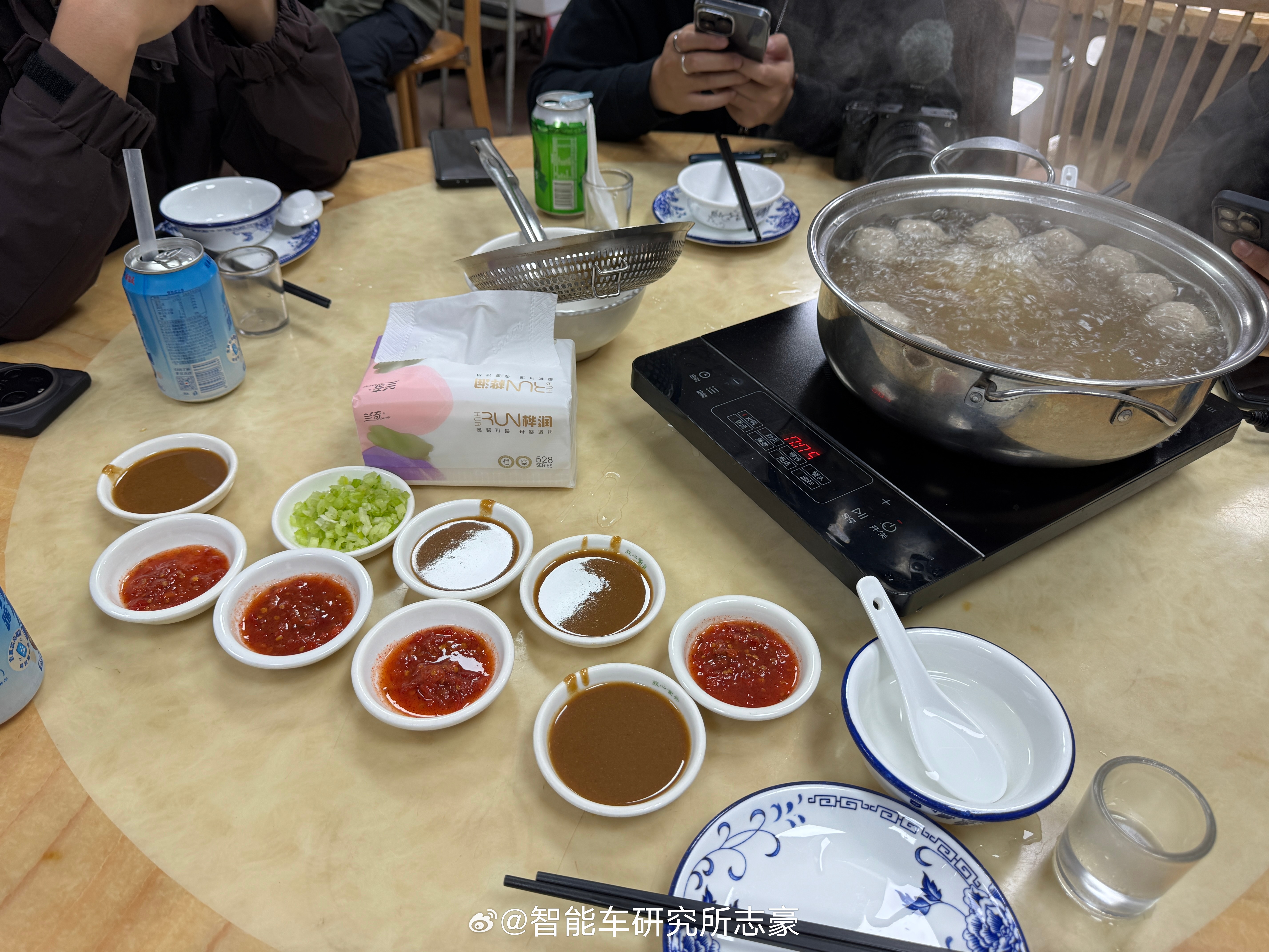 太tmd棒了，一进店里满屋子都是牛肉的奶香味新鲜到爆，果然这种宝藏老店只有本地人