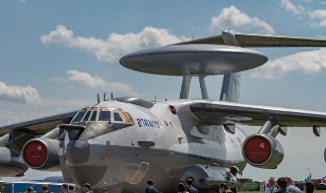 图文：乌总参谋部确认击伤俄军1架安-50空中预警机据乌克兰武装部队总参谋部报