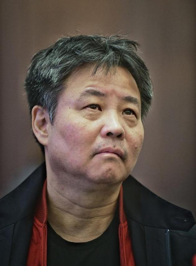 余华说：“人老了，最心酸的不是生活清贫，身体抱恙，而是突然有一天，你发现那个曾经