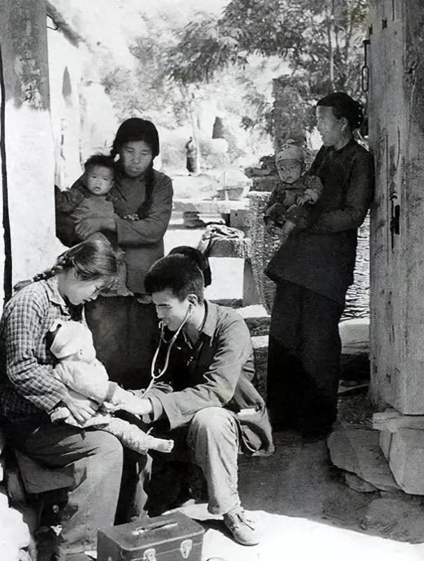 他为了娶妻子的外甥女，用一块自制电鼠板谋害了妻子。这事得从1982年5月3日