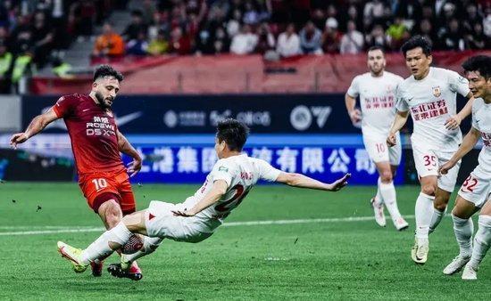 申花赢了冠军升班马！那海港下一场能否赢下亚军升班马？本轮申花狂胜去年中甲冠军球队