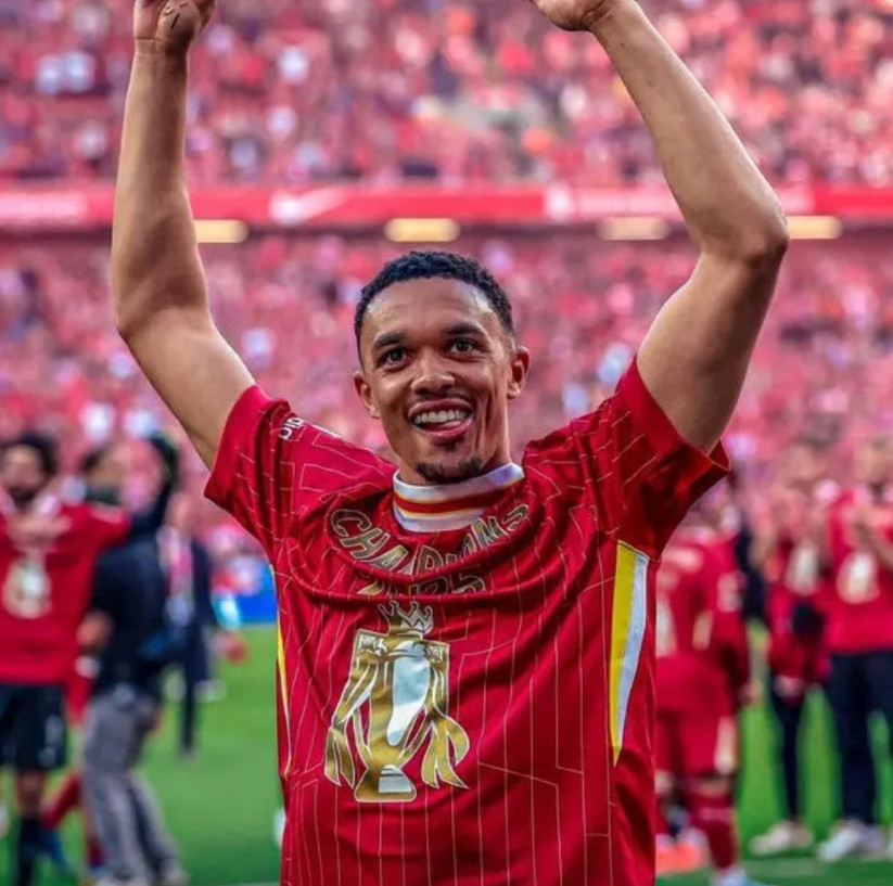 利物浦球迷会接受阿诺德重回球队吗？据称阿诺德在皇马过得并不如意，想要重返安菲尔德