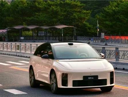“理想汽车给供应商预期：理想i6预计月销量是2.5万台，理想内部预期月销是接近