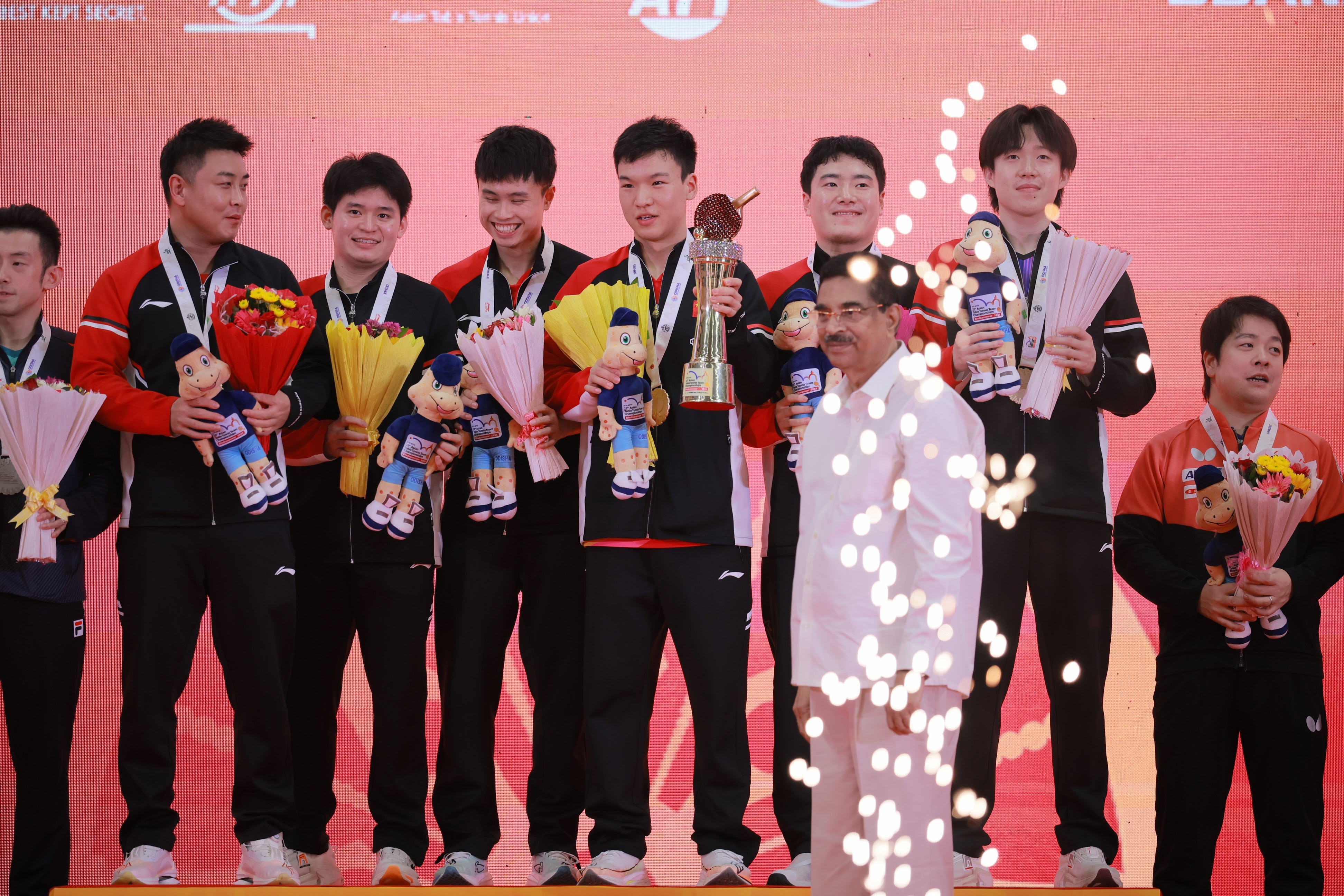 王楚钦📷颁奖仪式恭喜王楚钦🏆🇨🇳​​​