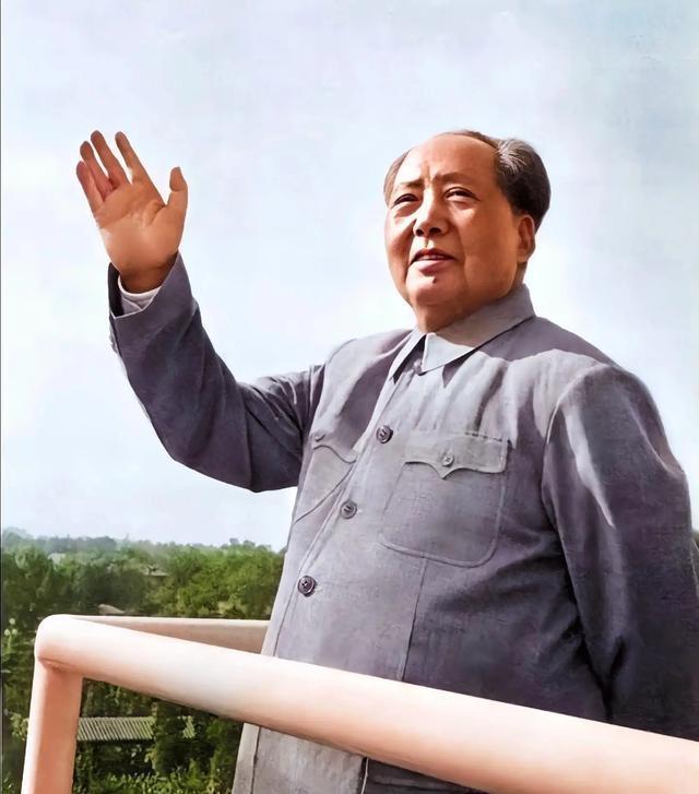 三千年没人敢碰的毒瘤，毛主席不到三年就搞定了，到底动了啥？咱们唠点实的。你说