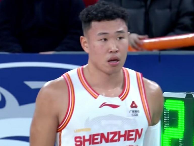cba联赛本土球员最高分诞生了！在深圳马可波罗客场挑战上海久事的比赛中发生极