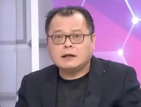 台湾资深媒体人陈挥文反驳川普的9500英里说法，总感觉哪里不对劲号称资深媒体人