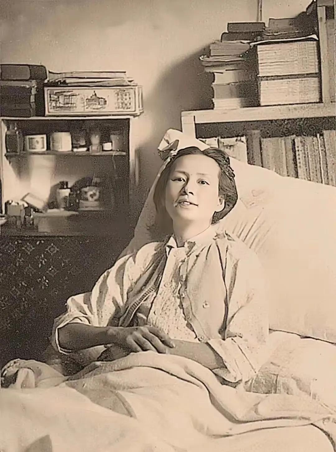 1947年，北京协和医院，林徽因的身体已经被肺结核拖垮了十年，医生宣布，病菌从肺