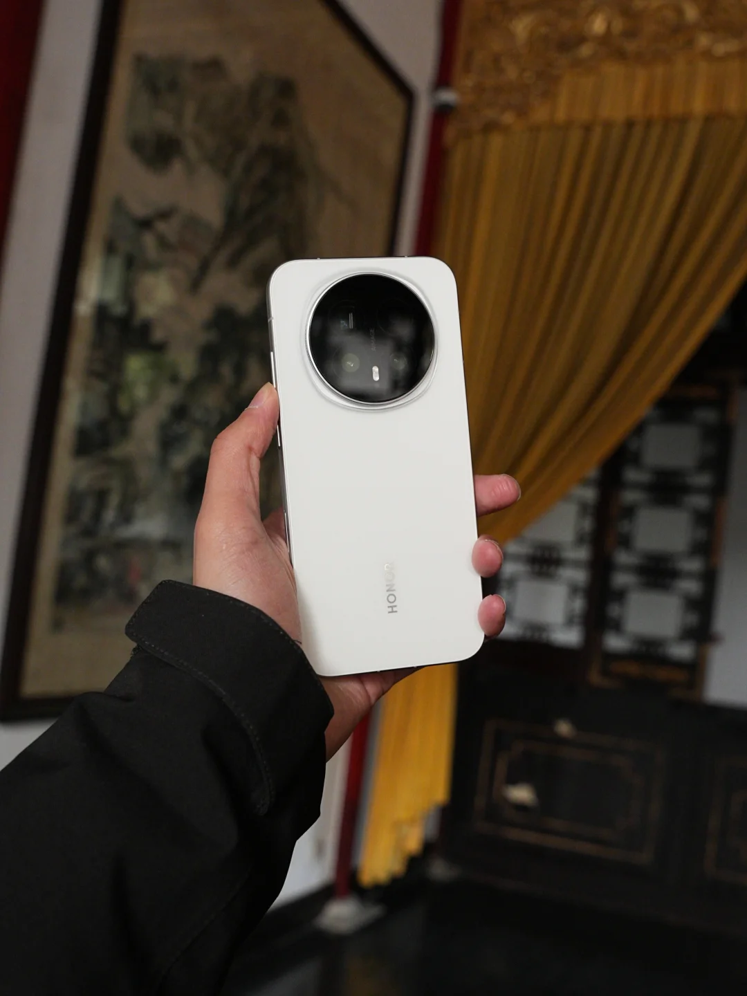 不是我故意黑，荣耀Magic8就是比Pro版更适合普通人选择啊，4点原因你们听听