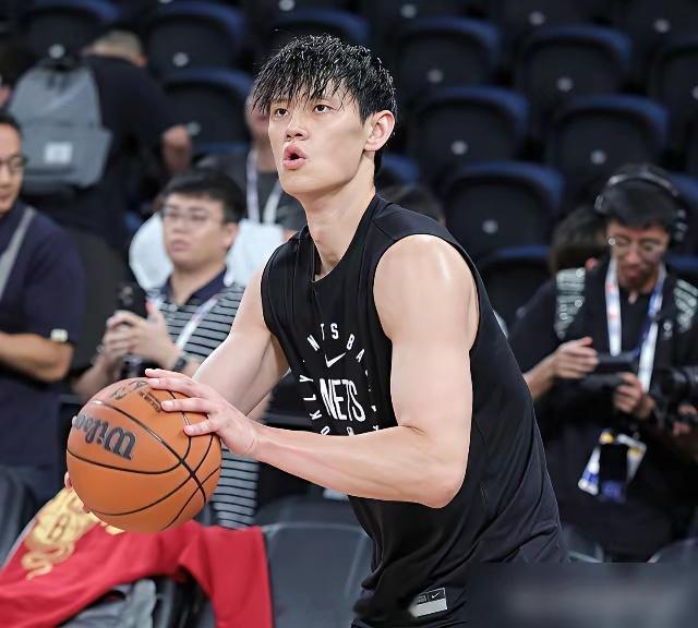 什么叫认不清自己？看曾凡博就懂了！世预赛对韩国，打了16分钟，5投1中得2分，