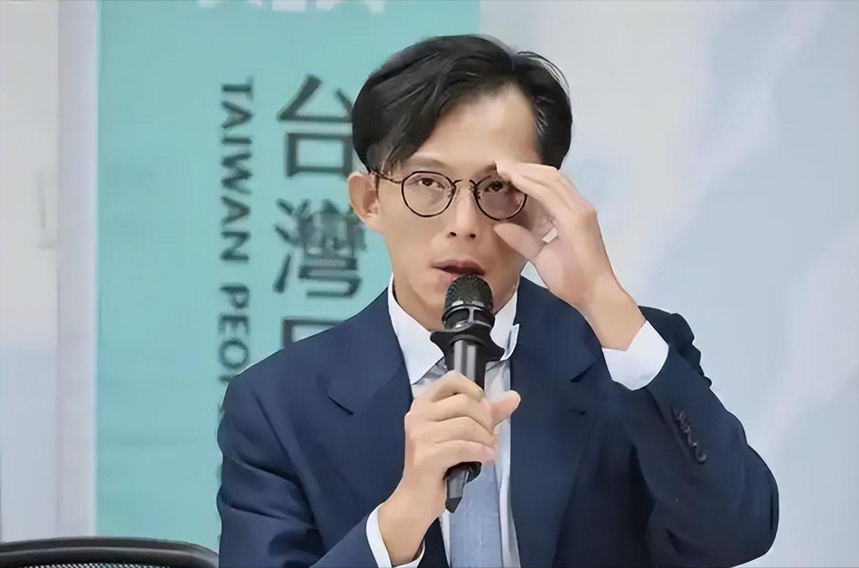 就在刚刚，台“民众党”主席黄国昌发布声明，2月22日，针对民进党当局提出