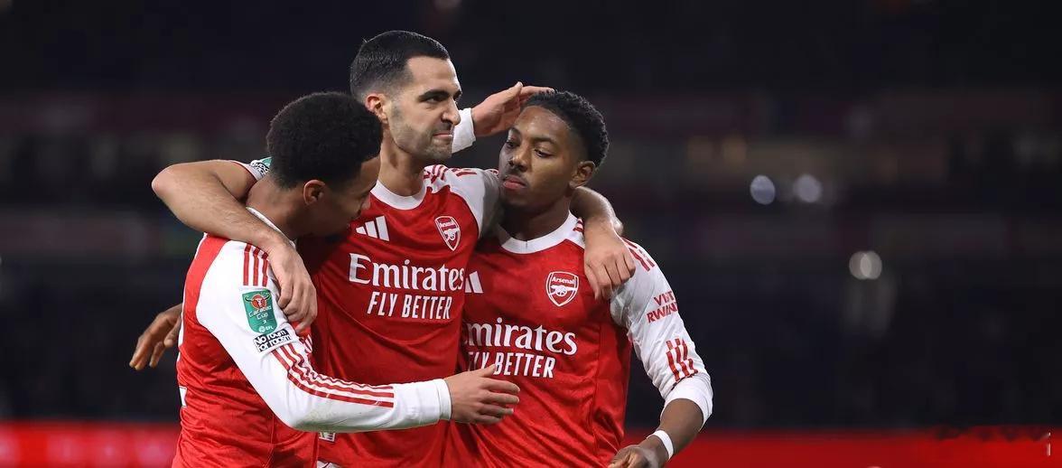 阿森纳vs拜仁我们都希望阿尔特塔更多轮换，但资深阿森纳球迷都知道塔子哥的性格，