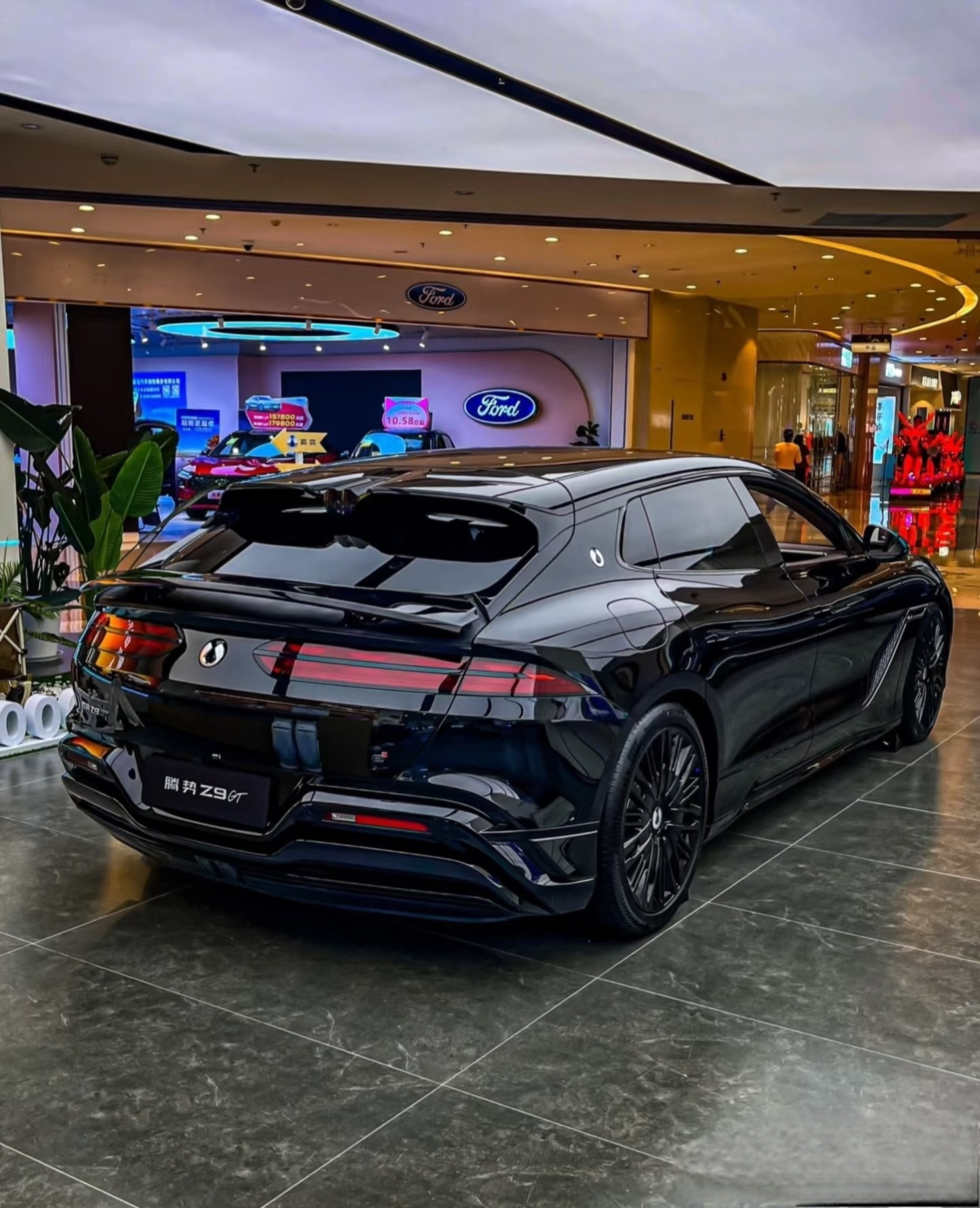 去年35万，今年26万！2026款直接降价8万+，还全系换上第二代刀片电池，续