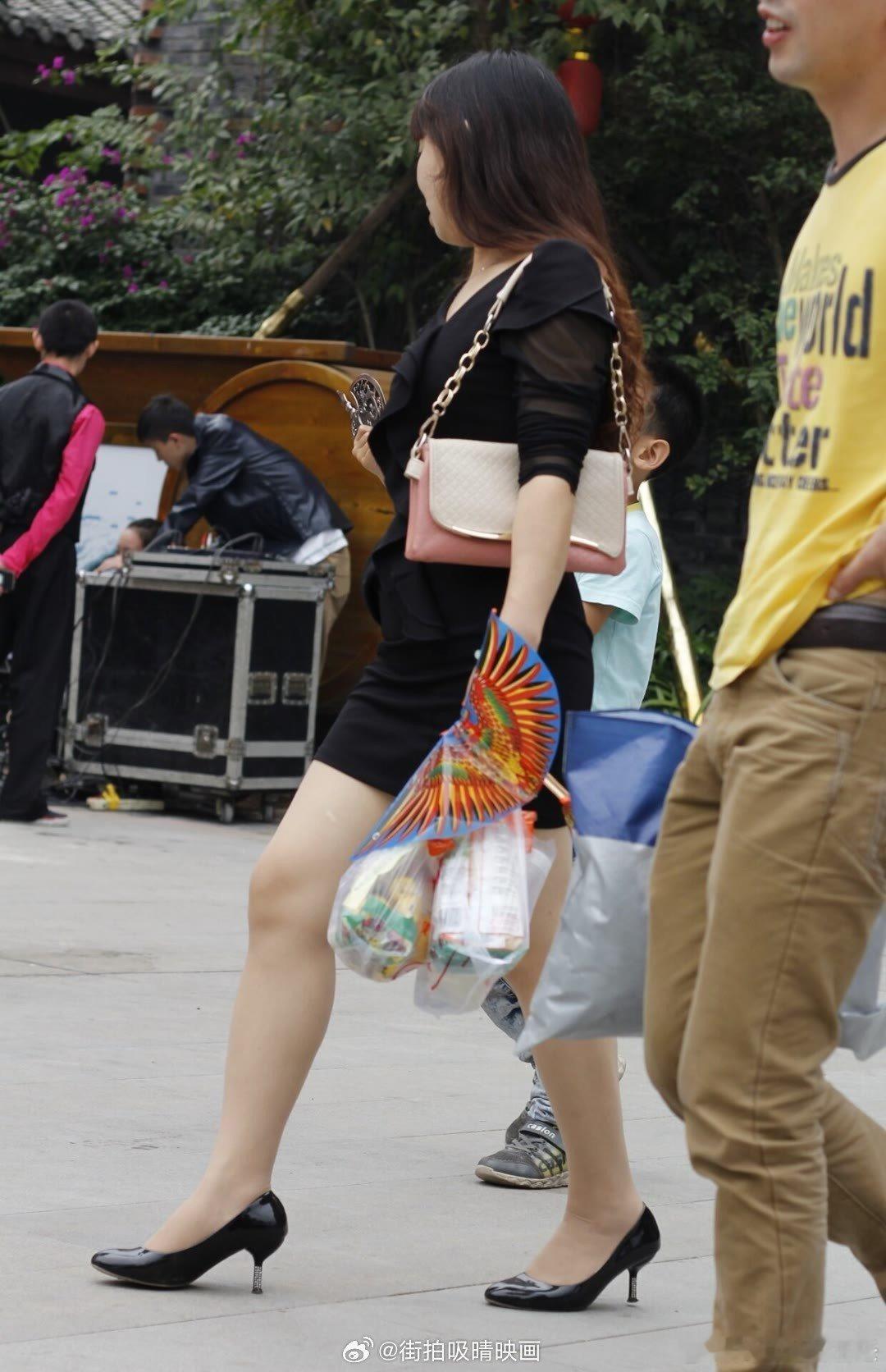 轻熟女神范儿时尚街拍素人街拍