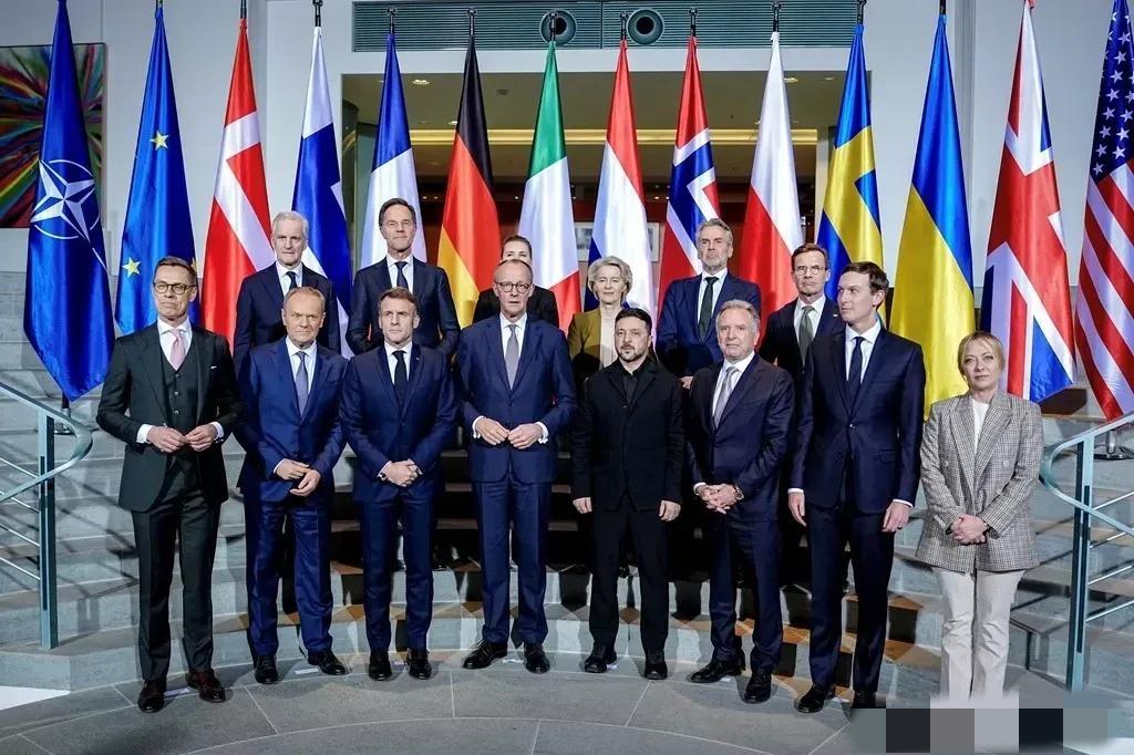 美乌柏林又一轮谈判结束，许多欧洲欧盟领导人们跑到柏林给乌克兰译连斯基捧场扎起，也