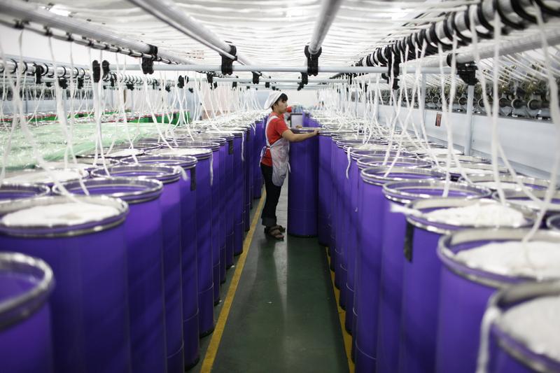 18岁女孩的家塌了！为多挣50元夜班补贴，她在浙江绍兴纺织厂连续上了6个月夜