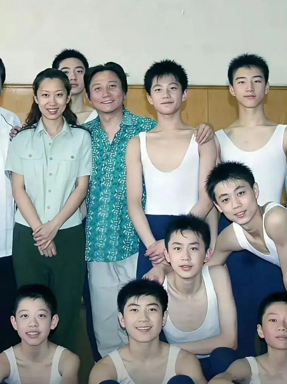 杨洋学生时期照片大家说怎么样