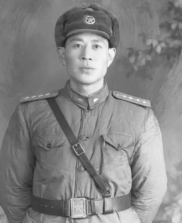 93岁山东老人看《长津湖》时痛哭流涕：“女儿你信吗？我真的是里面的伍千里，我真的