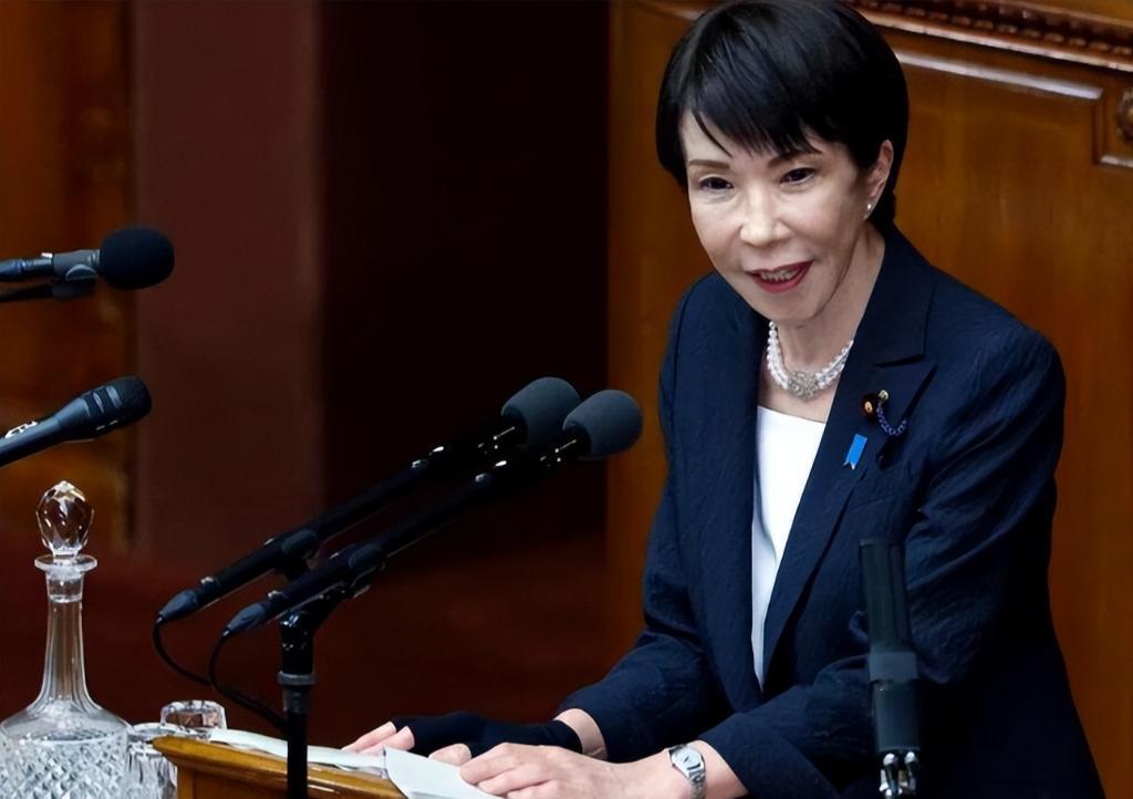 绷不住了？日本这下知道喊话中国了5月26日，日本首相高市早苗举行记者会，在会