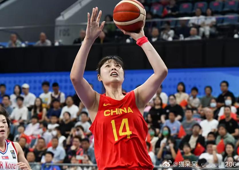#篮球##WNBA#🚨中国女篮迎强援！WNBA双星压哨归队💪🏀据国内篮球记者宋翔最新消息，中国