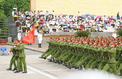 越南又和中国杠上了？中国前脚定下9月3阅兵，越南后脚就定9月2日，甚至还要邀请中
