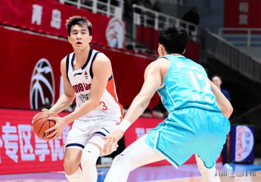 冲击力还是强！段昂君谈郭艾伦：“伦哥还是那样厉害。”“冲击力还是很强。”