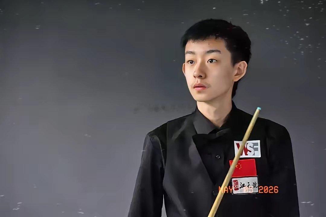 吴宜泽夺冠后的采访，真的又好哭又好笑😂主持人问他夺冠后打算怎么狂欢，他说：“这