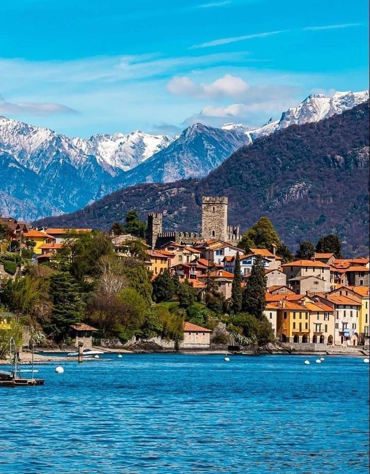 意甲：科莫-AC米兰科莫的进攻手太多了，每场比赛都有不同的球员站出来终结比赛，上