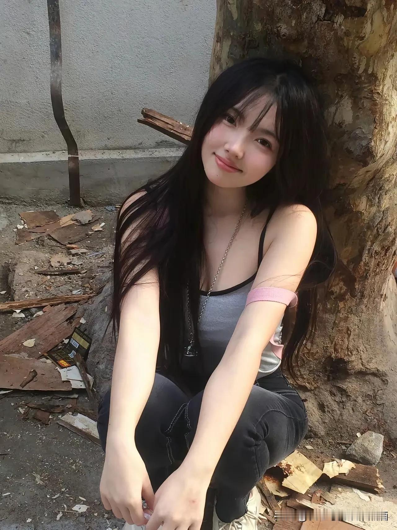 邻家小妹妹，有点儿调皮[笑着哭][笑着哭][笑着哭]