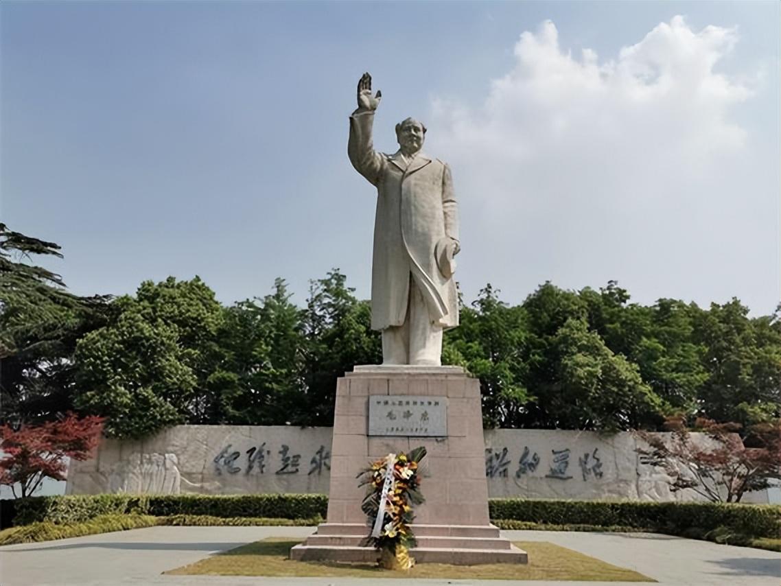 英国学者：如果不是毛泽东当年的那个决定，中国可能重蹈苏联覆辙！1991年，苏