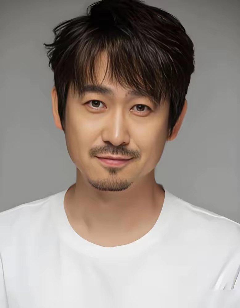 孙俪那场被全网嘲的“僵硬”表演，根本不是演技问题。那是她对着空气，演完了一整部1