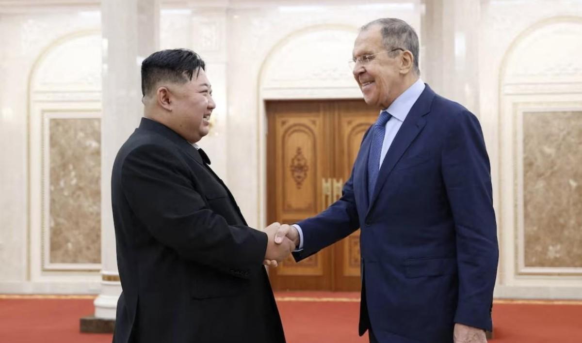 拉夫罗夫访华前，先飞到朝鲜敲定大事，向金正恩捎来普京口信当地时间7月11