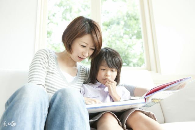 宝宝2岁半被送幼儿园, 老师的话吓得宝妈脸都绿了, 赶紧接回孩子