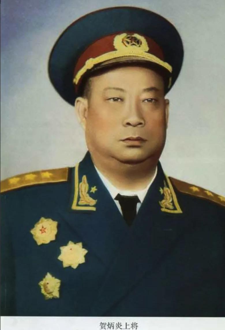1947年，我军缴获一匹战马，贺龙一看特征脸色大变，当即下令：派一个师也要把马主