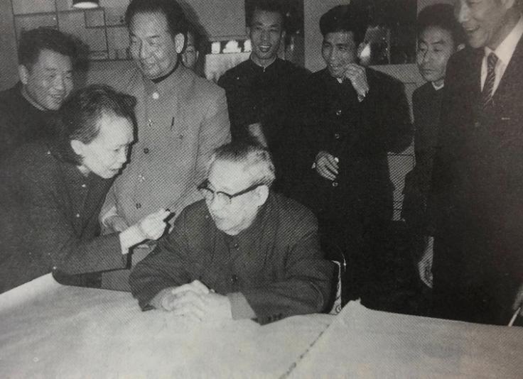 1983年2月，廖承志在广东参加活动期间，因吸烟被夫人经普椿当场“抓包”严厉批评