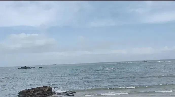 上周去闺蜜家吃饭，她婆婆正好也在。老太太拎着大包小包进门，又是水果又是熟食，结果