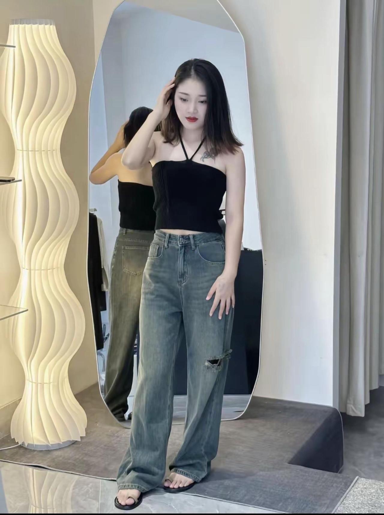 短发小姐姐今日穿搭look