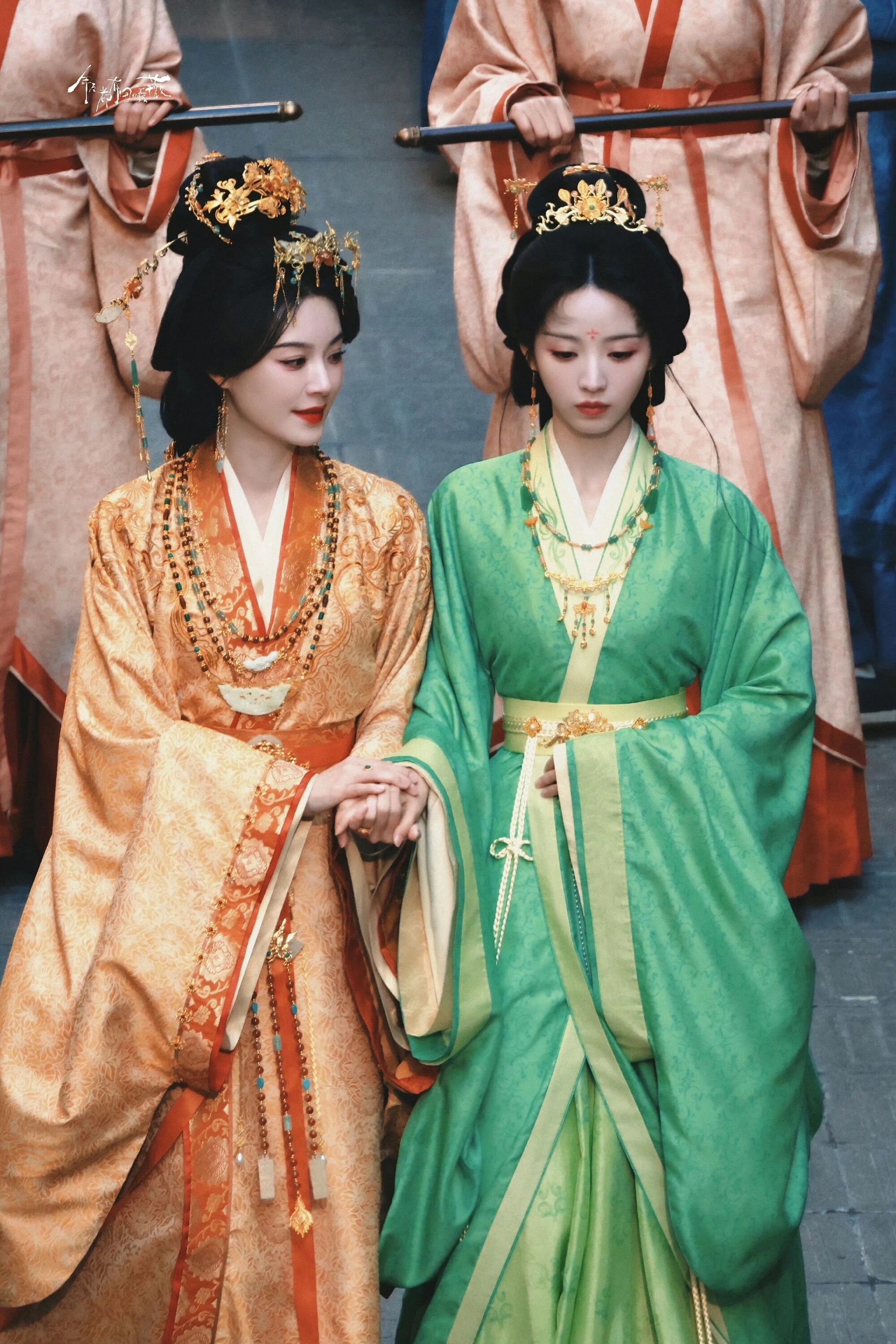 39岁的毛林林演完28岁田曦薇的婆婆再演妈39岁的毛林林演完张凌赫的妈再演2