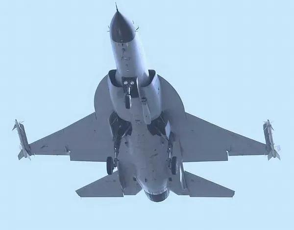 格局悄然改变！土耳其重磅表态后，印尼欲订购40架枭龙，十几个国家都想要枭龙，这个